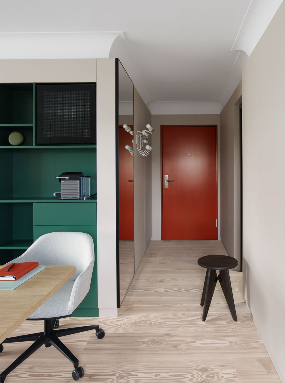 开云（中国） - 坐具|吧椅/凳子|办公家具|设计师家具|苏威小凳子/边几